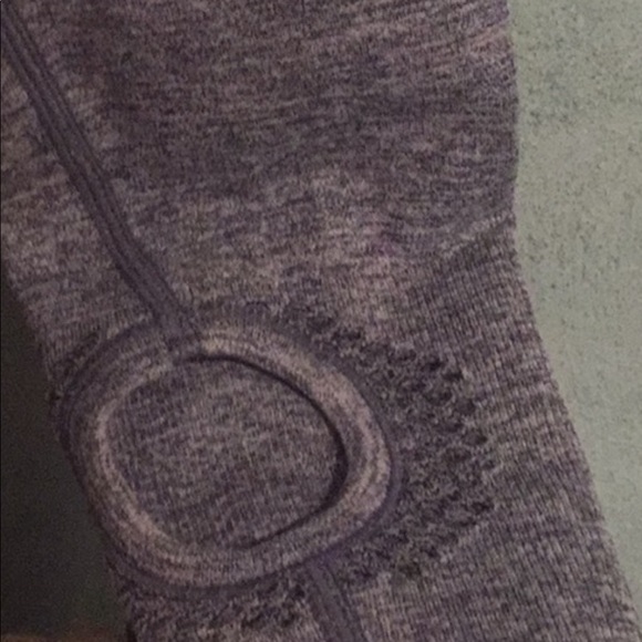 Workout top - Picture 4 of 4